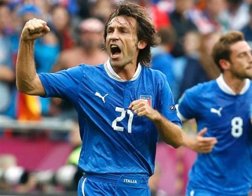 Abia l-au convins sa mearga in Ucraina si Polonia! Nu il muti din Italia nici cu TANCURILE! Cui ii dedica Pirlo golurile, cariera, VIATA: