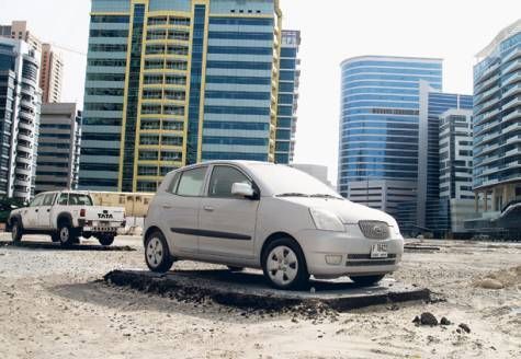 Imagini SENZATIONALE! Dubai, paradisul masinilor ABANDONATE! Motivul pentru care strazile sunt pline de bolizi parasiti:_3