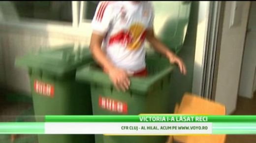 O imagine ANTOLOGICA: Jucatorii lui Salzburg s-au bagat in cosurile de gunoi dupa ce au batut-o pe Steaua! Vezi de ce: