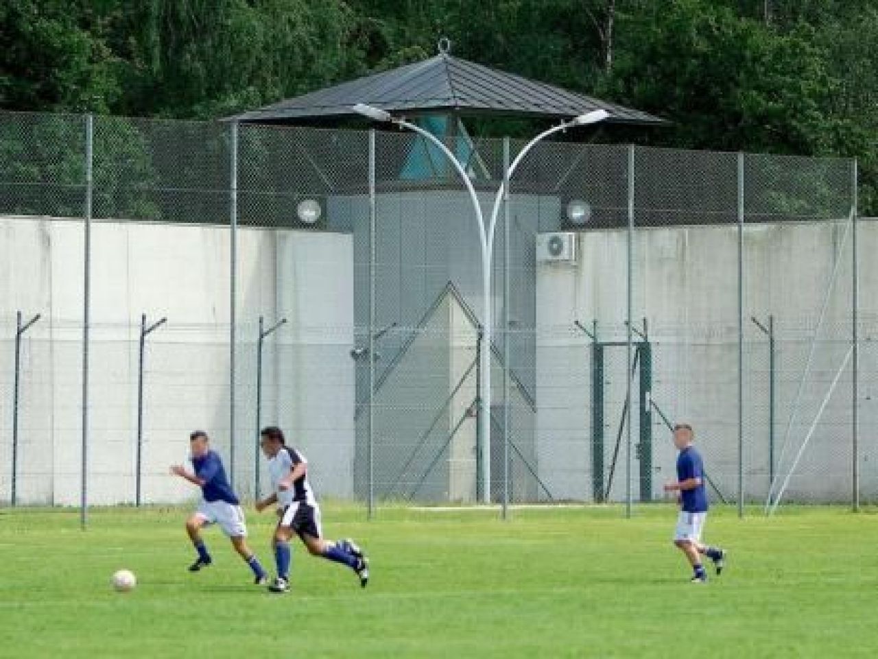 A jucat cu Steaua in Champions League, acum zambeste amar din celula 43: