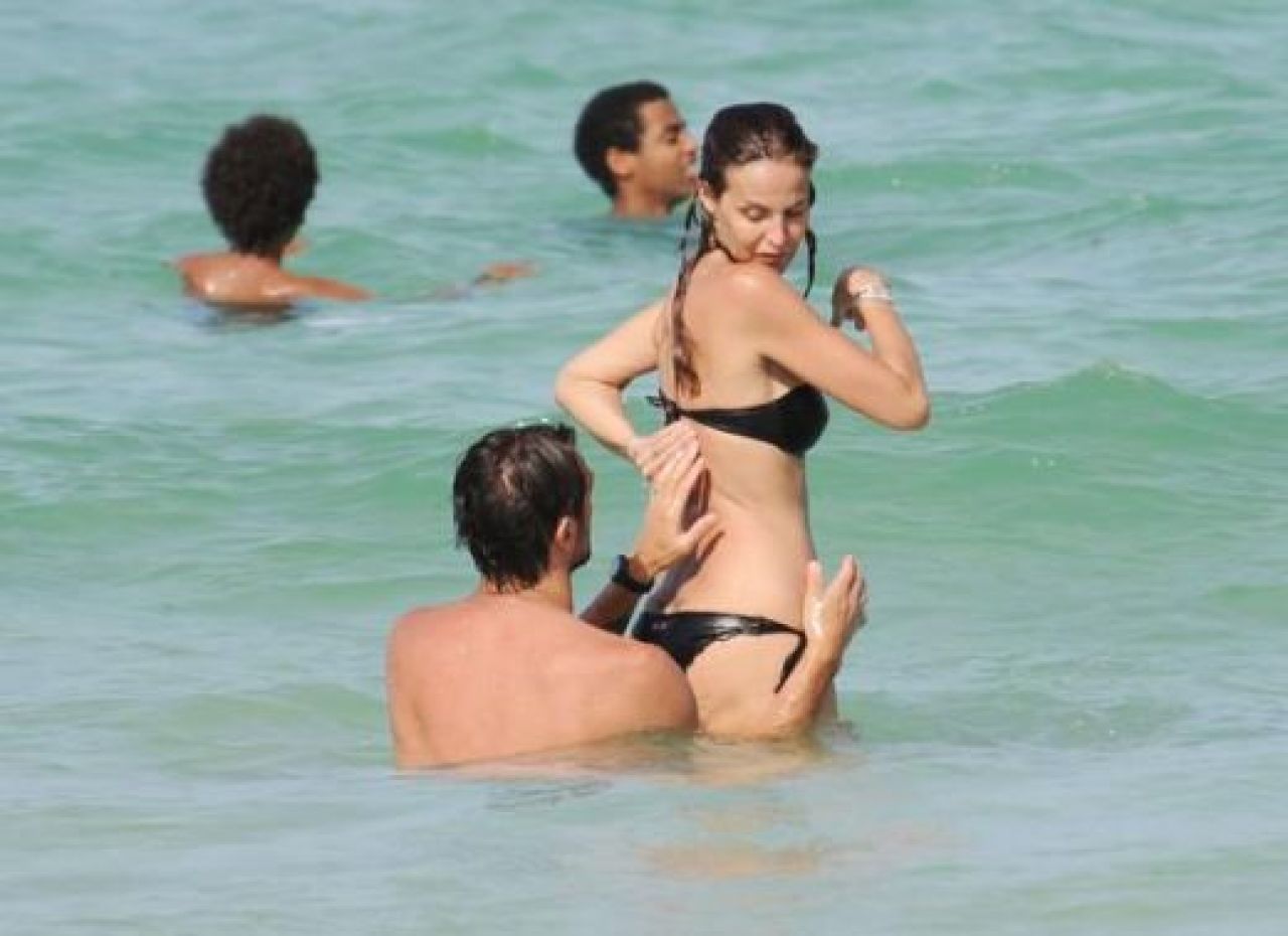 FOTO senzatie! Rocha se chinuie sa scape de burta, el arata ca scos din cutie desi s-a lasat de 3 ani! Il recunosti?_6