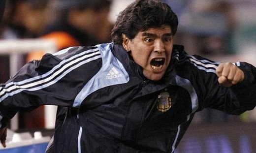 "Eu vreau sa-l bat pe Olaroiu, nu plec NICAIERI!" Gest JENANT: Maradona e in genunchi in fata seicilor ca sa nu-l dea afara!
