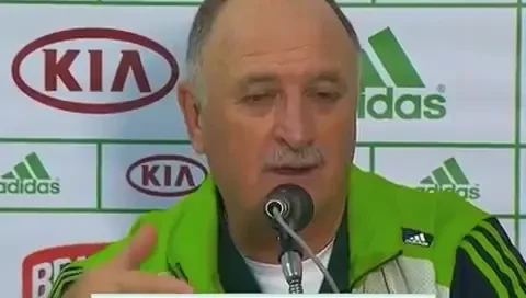 Felipe Scolari, ATACAT la conferinta de presa chiar de jucatorii lui! Vezi cum a reactionat: