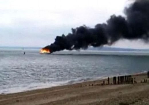 Un yacht de 500.000 de dolari, cu viata scurta: Au mers cu el doar 15 minute! Vezi ce s-a intamplat: FOTO INCREDIBIL_2