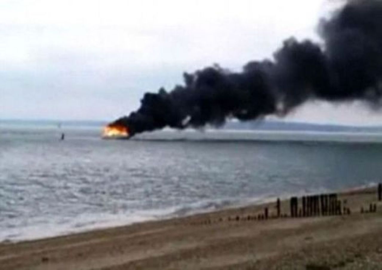 Un yacht de 500.000 de dolari, cu viata scurta: Au mers cu el doar 15 minute! Vezi ce s-a intamplat: FOTO INCREDIBIL_2