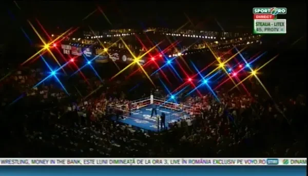 EL e noul REGE in box! Omul care visa la meciul cu Mayweather a fost DEVASTAT de loviturile adversarului! Cine e noul campion mondial: VIDEO BRUTAL