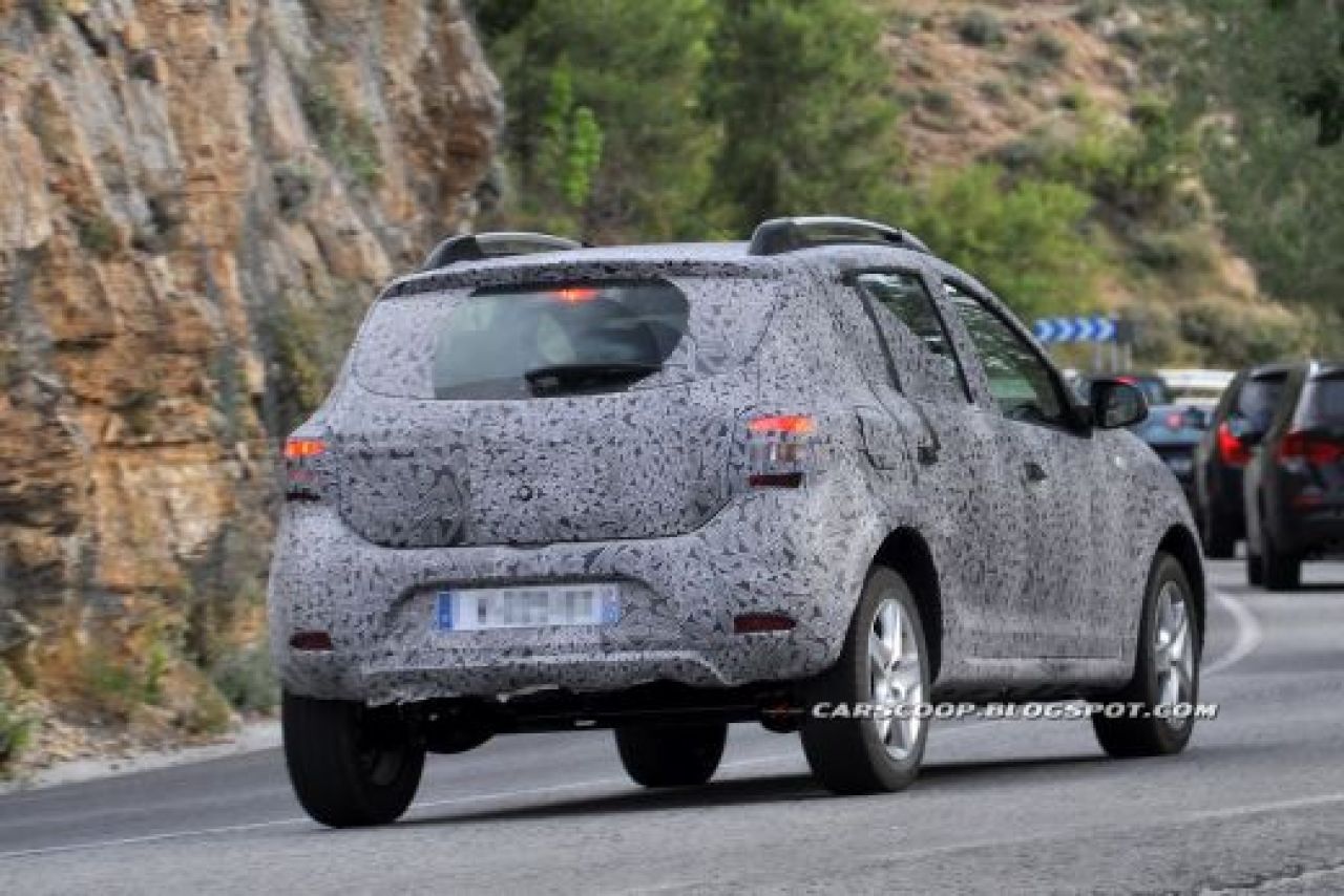 FOTO Dacia pregateste DUSTER JUNIOR! Cum arata NEBUNIA pregatita pentru 2013!_6