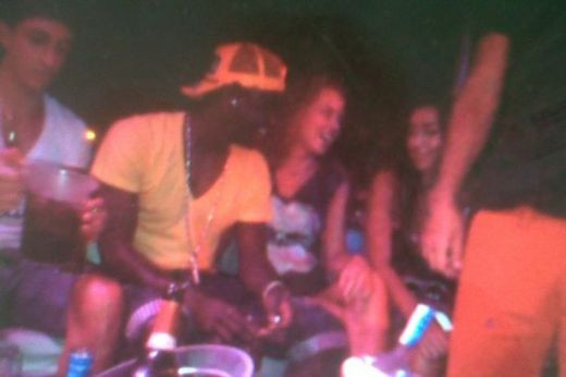 Ultima NEBUNIE a lui Balotelli! A facut DEZASTRU intr-un club PLIN de modele celebre! Ce record FABULOS a distrus dupa o noapte de betie