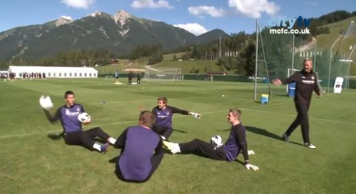 Ba, fraiere, iti bati joc de mine? :)) Pantilimon a INNEBUNIT la antrenament! A dat cu mingea dupa un coleg care l-a SCOS din minti! VIDEO SENZATIONAL