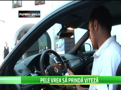 S-au simtit ca Ronaldo si Balotelli in fata unor SUPER MASINI! Ce surpriza URIASA au avut jucatorii de la Brasov :)