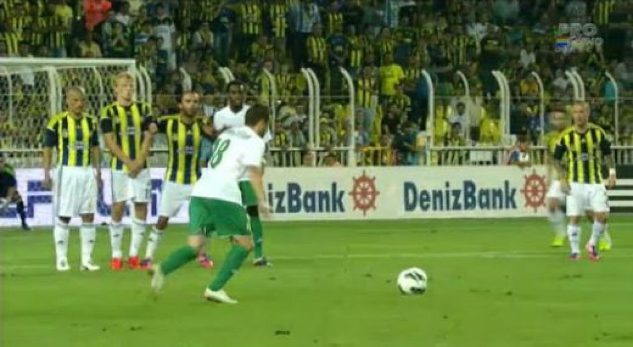 Vaslui rateaza INCREDIBIL victoria in prelungiri! Fenerbahce 1-1 Vaslui! Antal inscrie superb in INFERNUL de la Istanbul! VIDEO_2