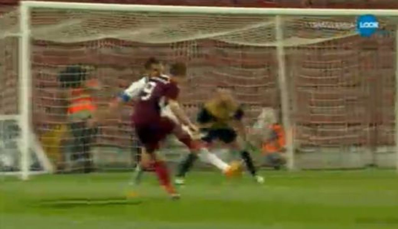Nebunie la Cluj! CFR a ratat cat pentru un SEZON in Liga! Cadu a dat gol din penalty! Toate fazele din CFR 1-0 Slovan_6