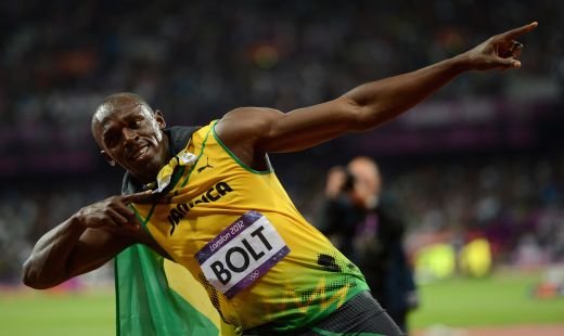 FOTO LIKE a BOSS! Bolt a dat startul la PETRECERI! Cum a sarbatorit pana dimineata in Satul Olimpic!