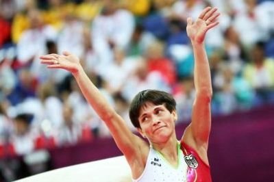 O sala intreaga ridicata in picioare de o poveste FASCINANTA! Sandra Izbasa a facut invizibila o performanta uriasa si un nou RECORD MONDIAL: