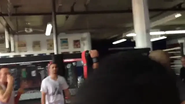 Van Damme face senzatie la 52 de ani! LOVITURILE geniale cu care l-a impresionat pe cel mai bun luptator in cusca! SUPER VIDEO