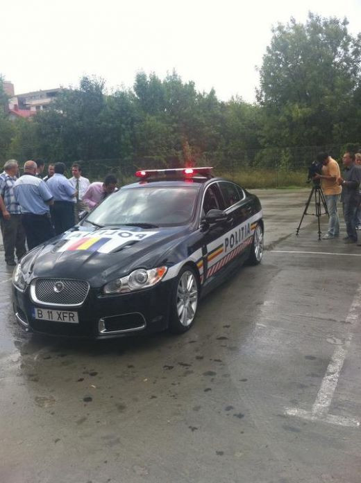 NIMENI nu mai scapa pe autostrada: Politia Romana si-a tras o masina de lux! Consuma mai putin decat un Logan: FOTO_3