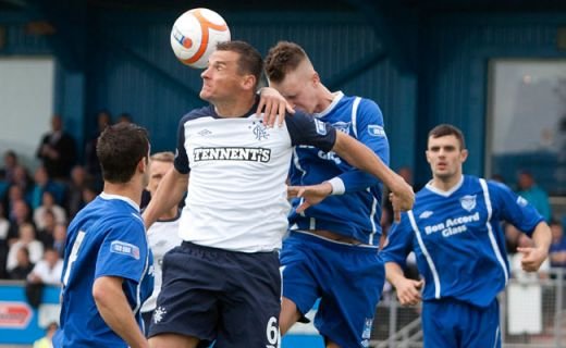 FOTO INCREDIBIL! Au 140 de ani si 54 de titluri in palmares, acum joaca pe CAMP! Goian  a debutat cu Rangers in liga a PATRA! Vezi ce au facut:_5