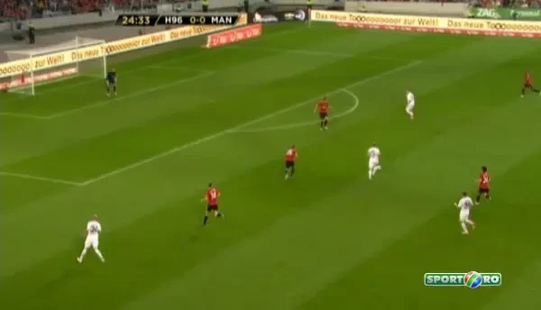 Rooney si Kagawa o salveaza pe United de la rusine: Hannover 3-4 Manchester United! De Gea a primit un gol GENIAL, cu calcaiul! VIDEO