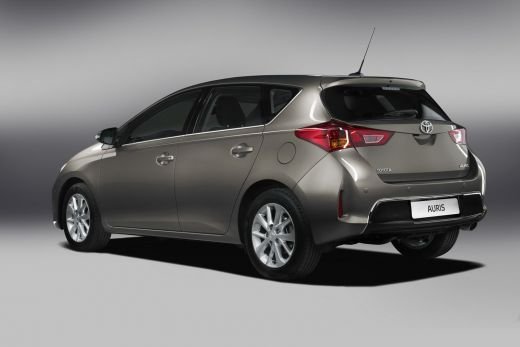 FOTO Toyota a lansat OFICIAL masina cu care vrea sa opreasca suprematia Golf! Vezi cum arata si detaliile tehnice:_5