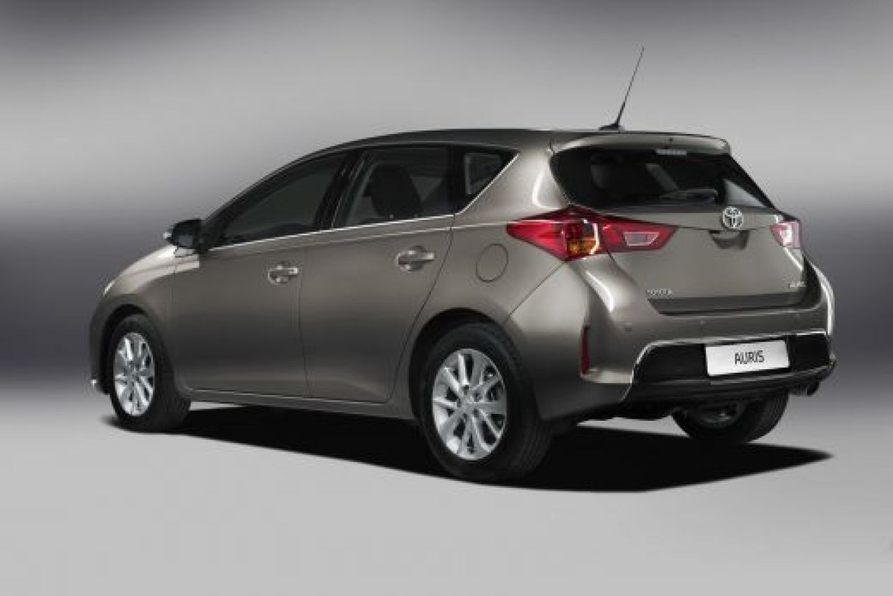 FOTO Toyota a lansat OFICIAL masina cu care vrea sa opreasca suprematia Golf! Vezi cum arata si detaliile tehnice:_5