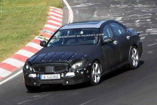 FOTO Au incercat sa-l ascunda, dar n-au reusit! Primele imagini cu noul C-Class! Noua generatie de Mercedes e aproape de lansare:_3