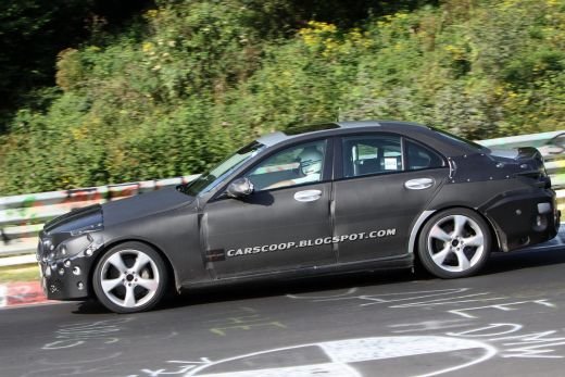 FOTO Au incercat sa-l ascunda, dar n-au reusit! Primele imagini cu noul C-Class! Noua generatie de Mercedes e aproape de lansare:_4