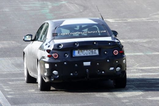 FOTO Au incercat sa-l ascunda, dar n-au reusit! Primele imagini cu noul C-Class! Noua generatie de Mercedes e aproape de lansare:_6