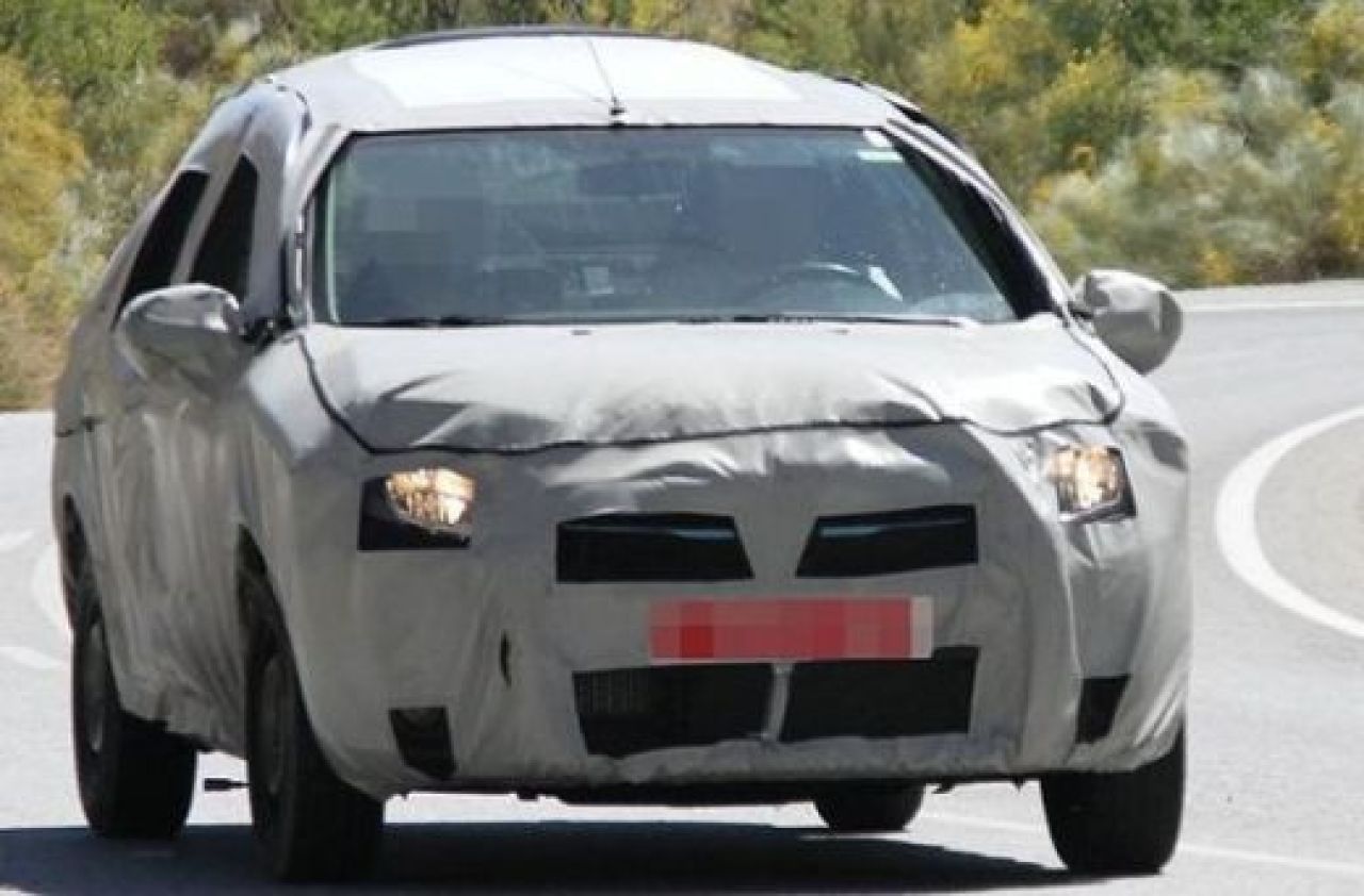 FOTO ADIO Logan! Renault lanseaza o Dacie TOTAL noua! Vezi cum arata Scala si cand va fi lansat:_4