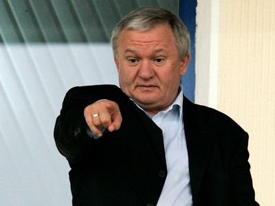 Otraviti fantanile! Parjoliti ogoarele! E RAZBOI in Moldova! Porumboiu a pornit deja primul atac! Vezi cum i-au INNEBUNIT vasluienii pe Chivu Co: