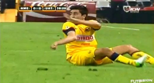 VIDEO HORROR! Accidentarea care i-a ingrozit pe fani! Zici ca avea mana din plastelina Imagini interzise sub 18 ani: