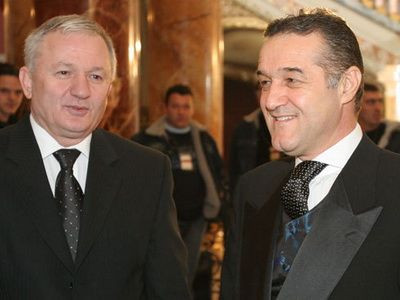Becali o sa innebuneasca daca vede asta! Cum a reusit Porumboiu sa castige 1.7 milioane in TREI MECIURI: Afacerea secolului in Romania!
