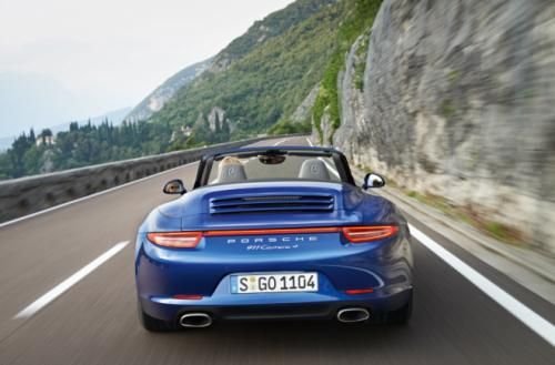 VIDEO Doi MONSTRI noi de la Porsche! Vezi cum arata OFICIAL Carrera 4 si Carrera 4S! Iti plac?_2