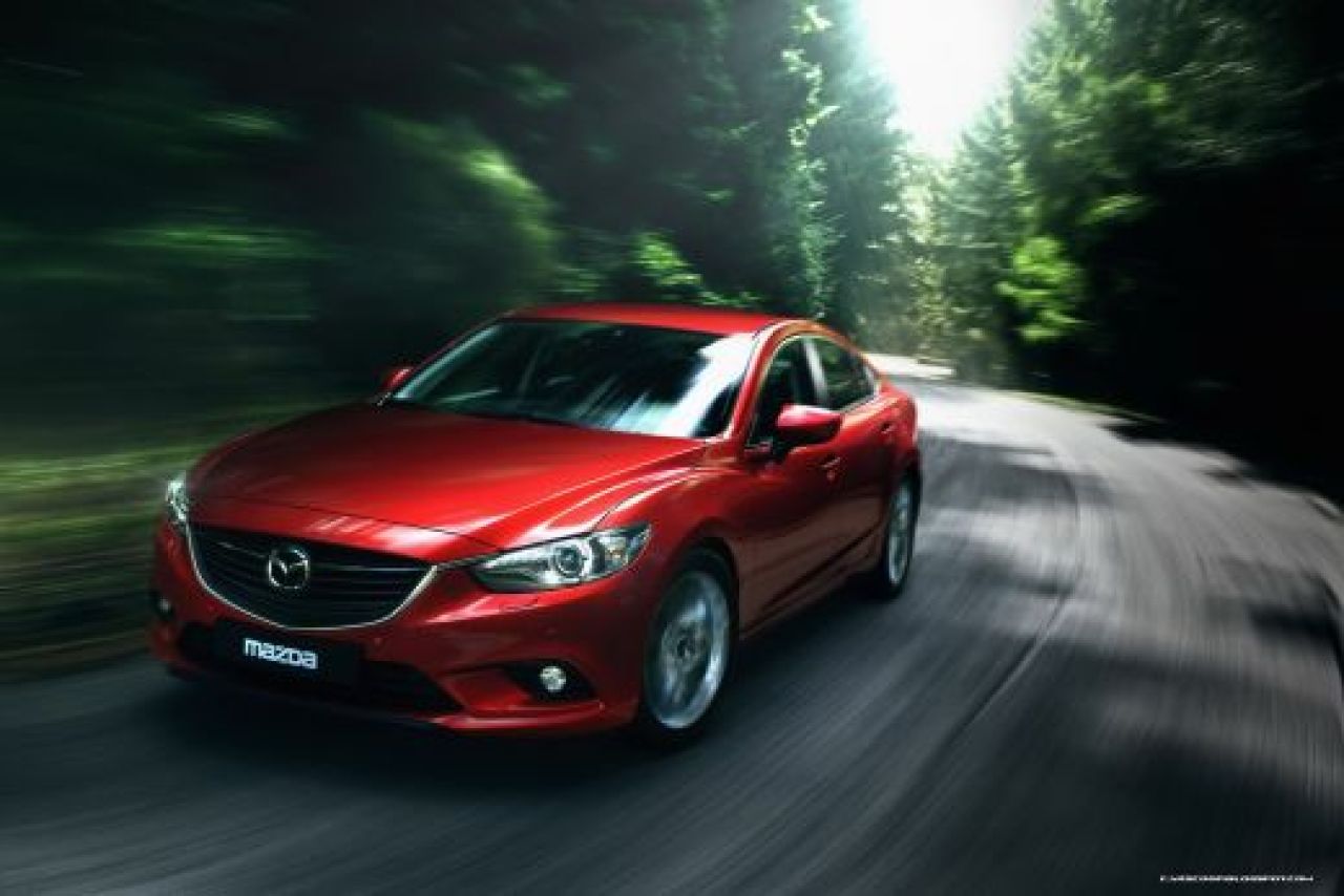 FOTO Primele imagini cu noua Mazda 6! Japonezii sunt convinsi ca vor da LOVITURA! Cum arata masina care vrea sa detroneze Ford Mondeo!_9