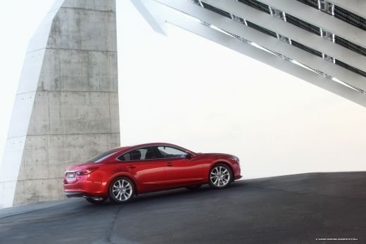 FOTO Primele imagini cu noua Mazda 6! Japonezii sunt convinsi ca vor da LOVITURA! Cum arata masina care vrea sa detroneze Ford Mondeo!_15