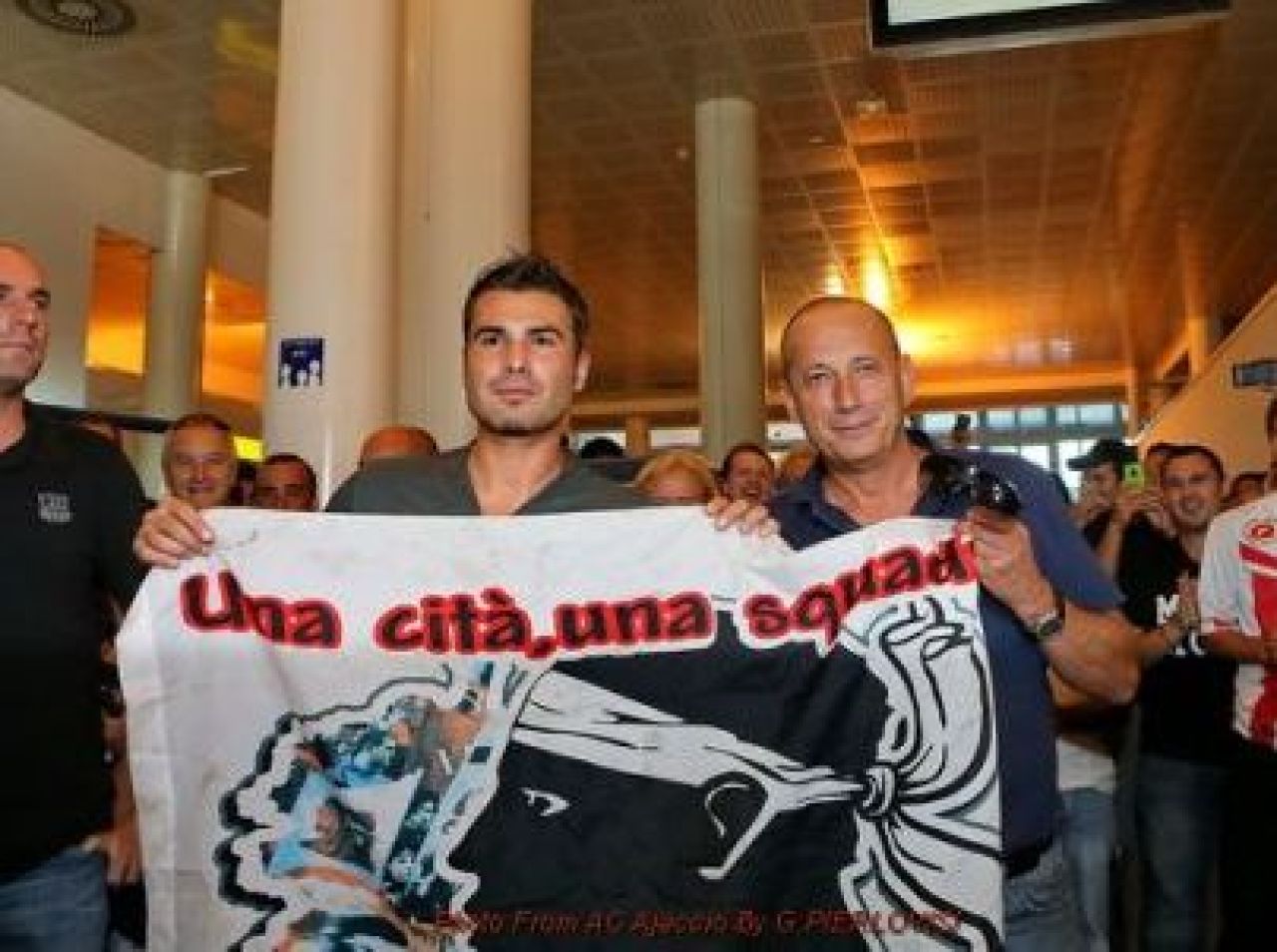 TRANSFER MARKET | Ajaccio a mai transferat un roman! Cosmarul unei vedete de la United s-a terminat! Ce echipa l-a SALVAT!_8