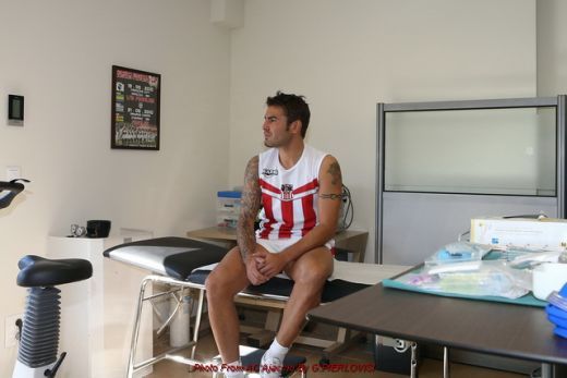 FOTO Mutu face INCONJURUL lumii dupa anuntul ASTA! Cu cine a pozat prima data pe stadionul lui Ajaccio!_21