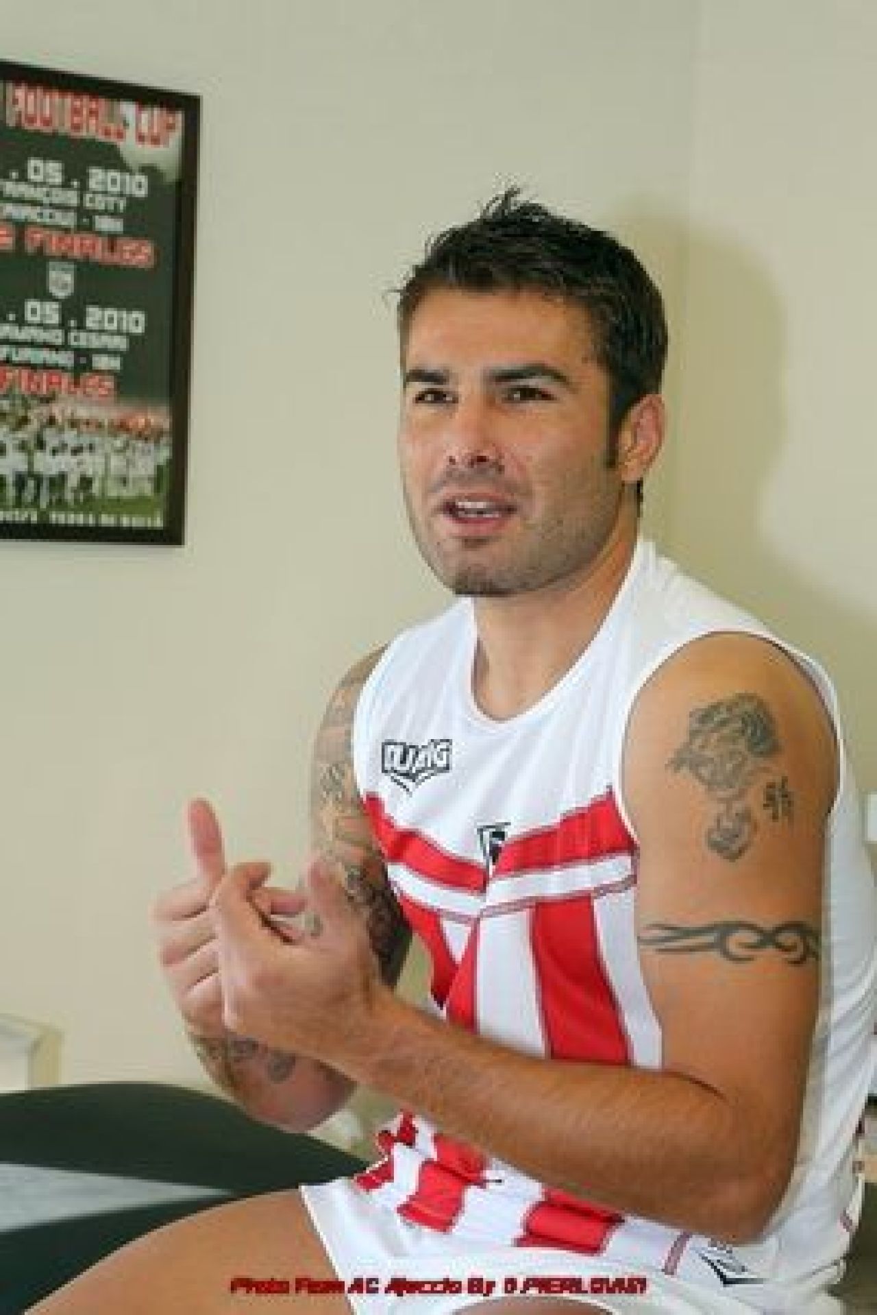 FOTO Mutu face INCONJURUL lumii dupa anuntul ASTA! Cu cine a pozat prima data pe stadionul lui Ajaccio!_23