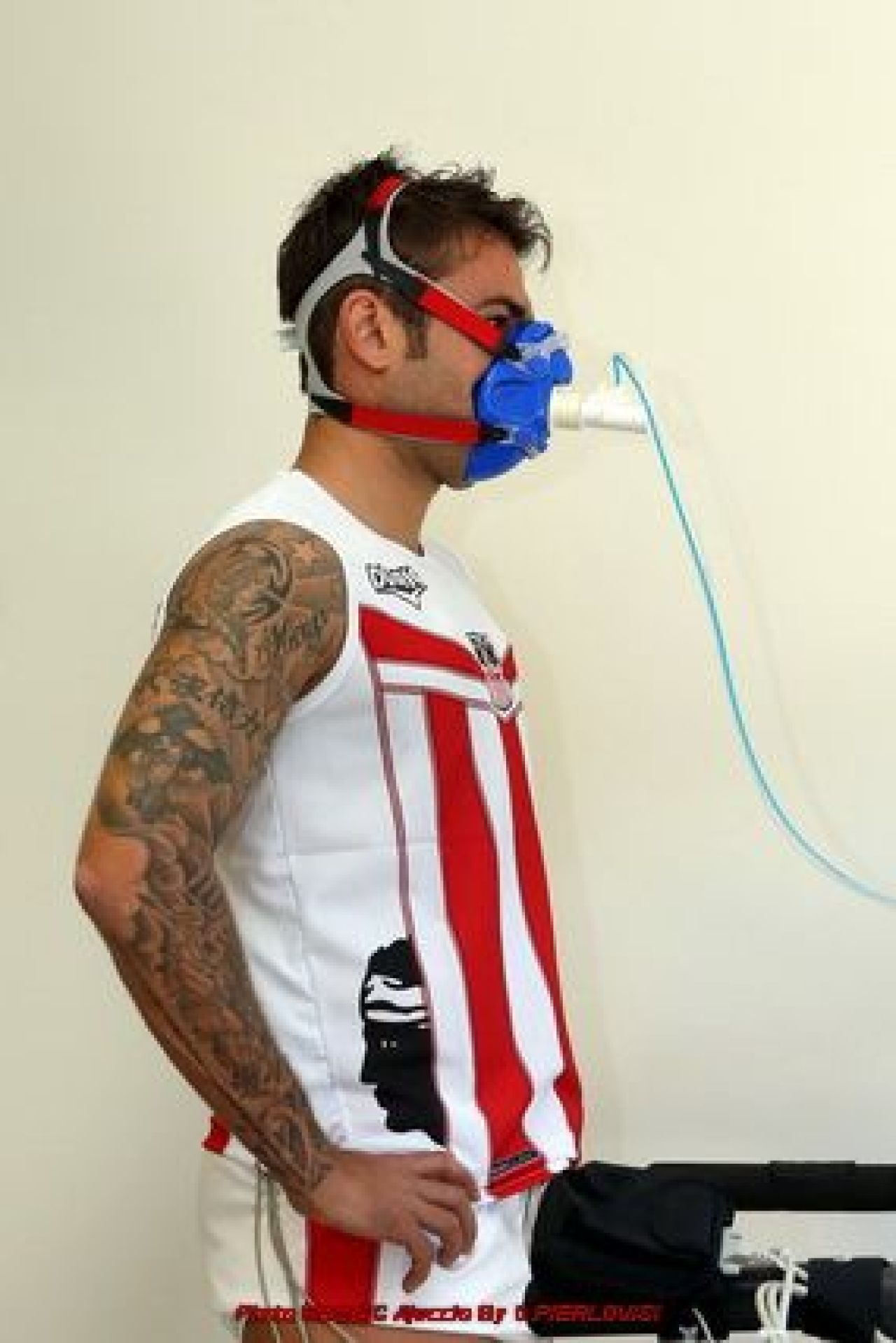 FOTO Mutu face INCONJURUL lumii dupa anuntul ASTA! Cu cine a pozat prima data pe stadionul lui Ajaccio!_26