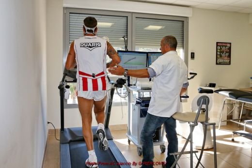 FOTO Mutu face INCONJURUL lumii dupa anuntul ASTA! Cu cine a pozat prima data pe stadionul lui Ajaccio!_33