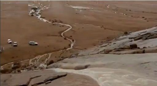 Descoperire ULUITOARE facuta de un arab intr-un desert! Fenomen NEMAIVAZUT pana in prezent: Acesta este Dumnezeu