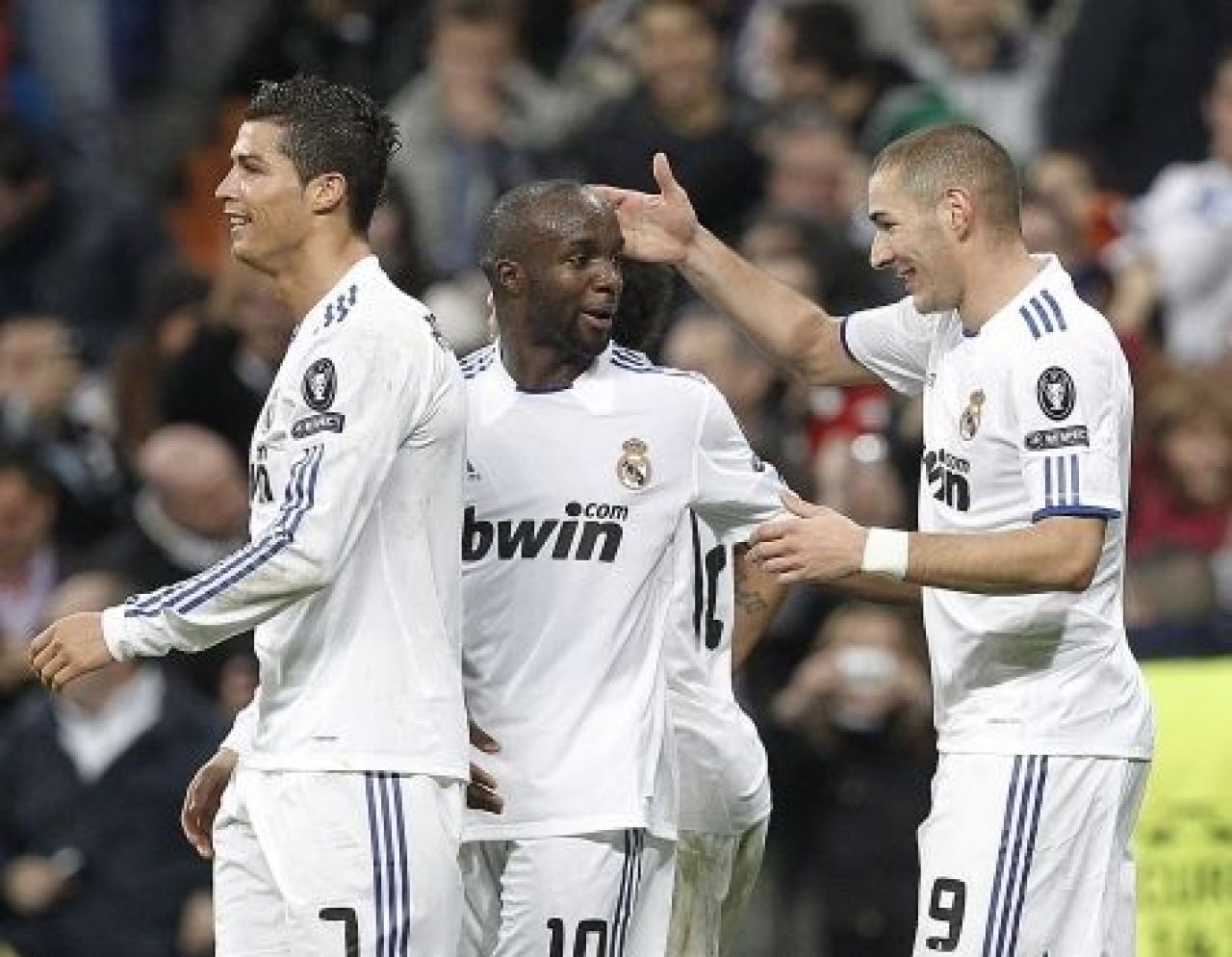 S-A TERMINAT! Anzhi a facut un transfer de SENZATIE: Au luat un jucator de la Real Madrid! Un roman s-a transferat in ultima clipa! Vezi toate mutarile facute in ultima zi:_12