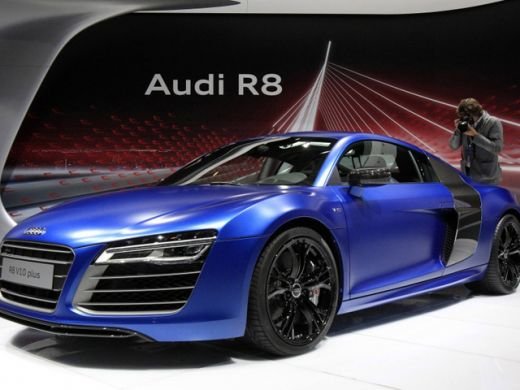 SUPER FOTO Ultima BIJUTERIE de la Audi! Vezi aici cum arata noul R8, BESTIA de sosea cu 550 de cai!