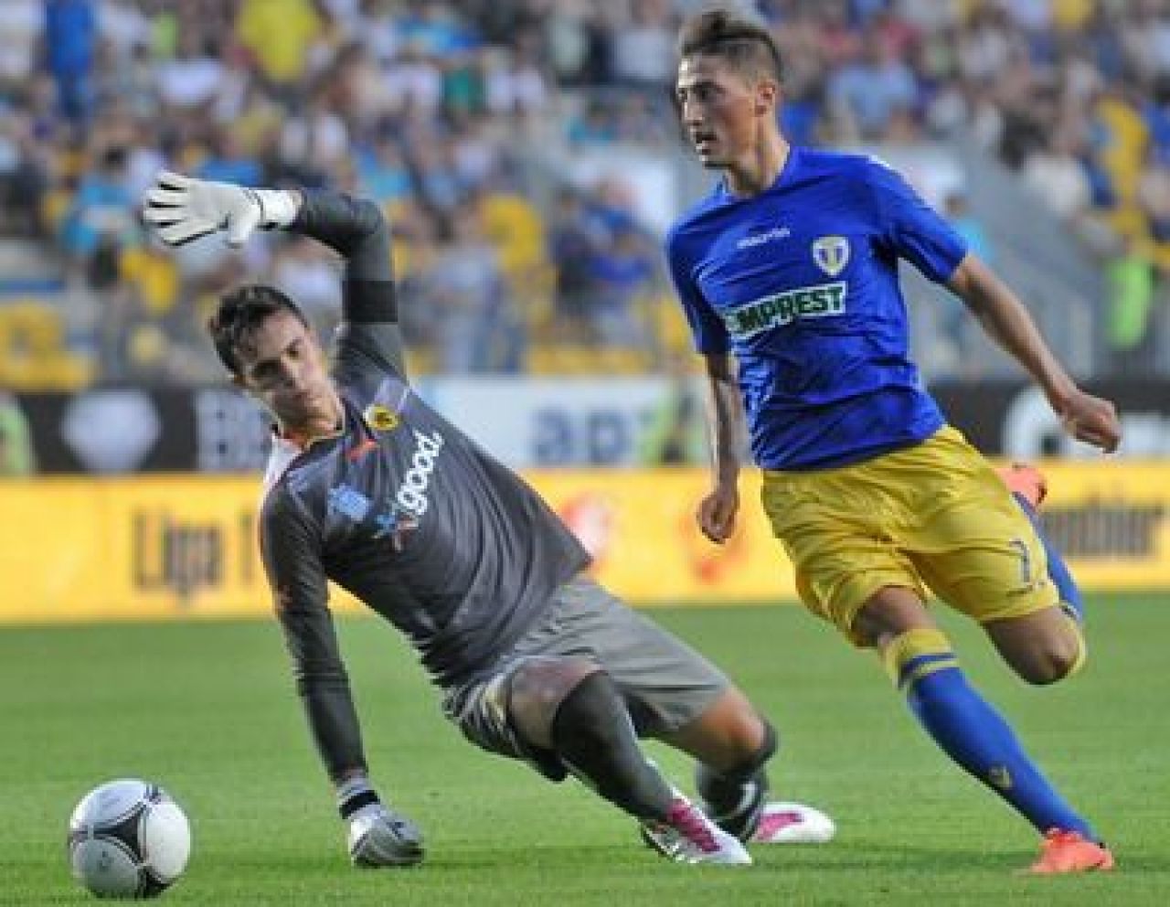 CUTREMUR in prima echipa a liderului din Liga 1: trei transferuri care ar asigura cel mai NEBUN TITLU! Grozav, N'Doye si Rada pentru o echipa de VIS!_5
