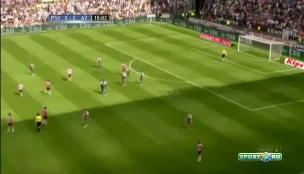 La pauza era egal, in repriza a doua a urmat dezastrul pentru AZ: PSV 5-1 AZ Alkmaar! Dubla Matavz, gol Van Bommel! VIDEO