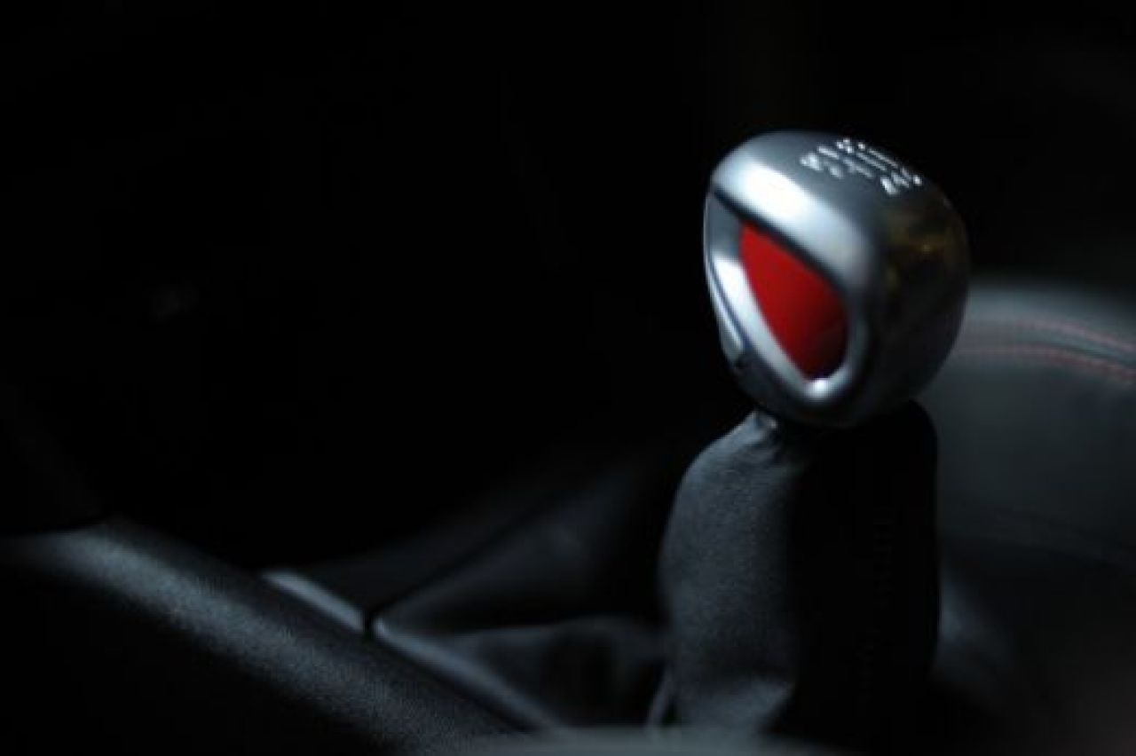 FOTO Mini-TURBO! Un nou GTI de la Peugeot! Vezi aici cum arata masinuta TURBATA a francezilor:_7