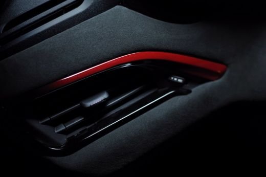 FOTO Mini-TURBO! Un nou GTI de la Peugeot! Vezi aici cum arata masinuta TURBATA a francezilor:_13