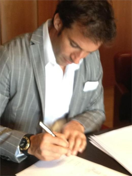 Zeul Del Piero pleaca sa joace fotbal la mii de kilometri distanta de casa! I-au curs LACRIMI pe contractul semnat AZI! Unde ajunge