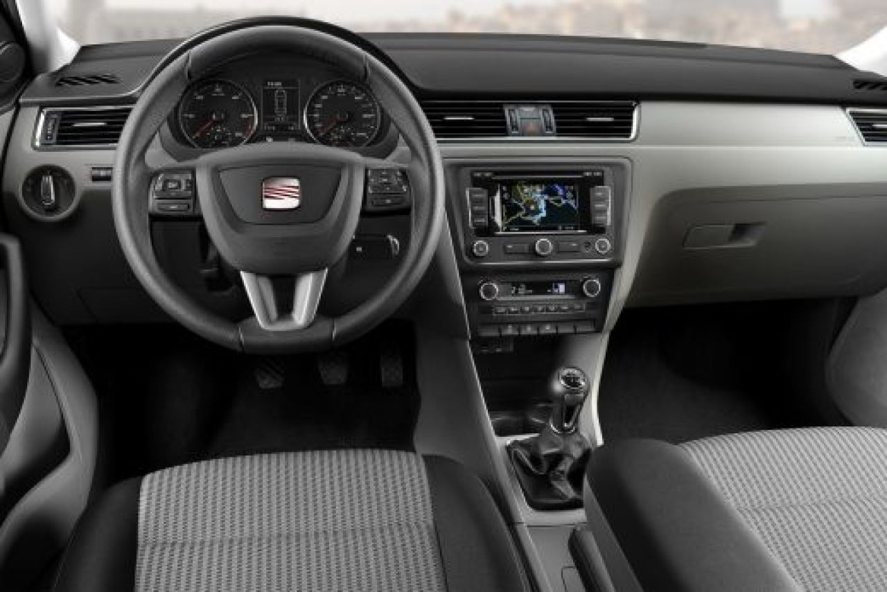 FOTO si VIDEO O noua lansare! Vezi cum va arata Seat Toledo din 2013! Schimbare RADICALA!_11