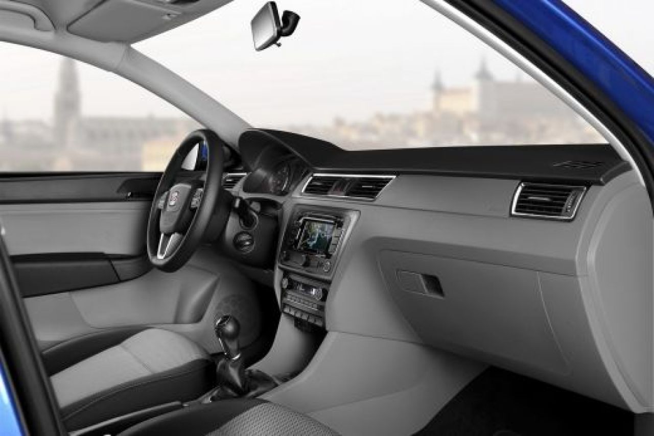 FOTO si VIDEO O noua lansare! Vezi cum va arata Seat Toledo din 2013! Schimbare RADICALA!_12