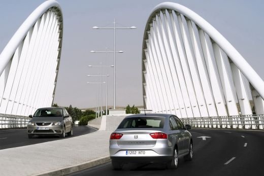 FOTO si VIDEO O noua lansare! Vezi cum va arata Seat Toledo din 2013! Schimbare RADICALA!_18